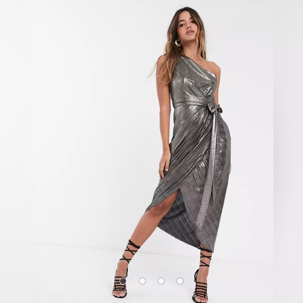 ⭐️Ted Baker London- One Shoulder Drape Midi Dress⭐️